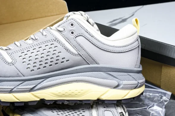 Hoka Tor Ultra Low 1130310 OKP 