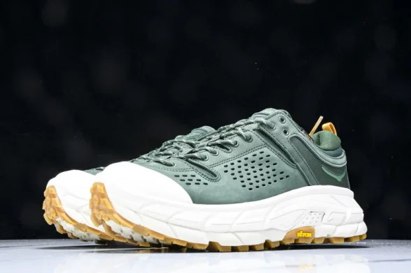 Hoka Tor Ultra Low 1130310 MVW 