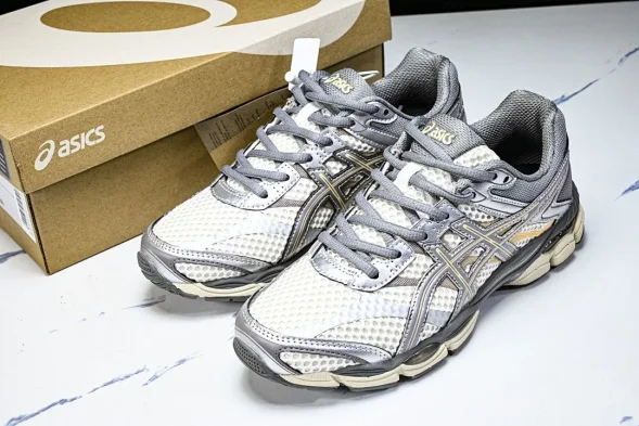Asics Gel-Cumulus 16 TG 1203A733-101 