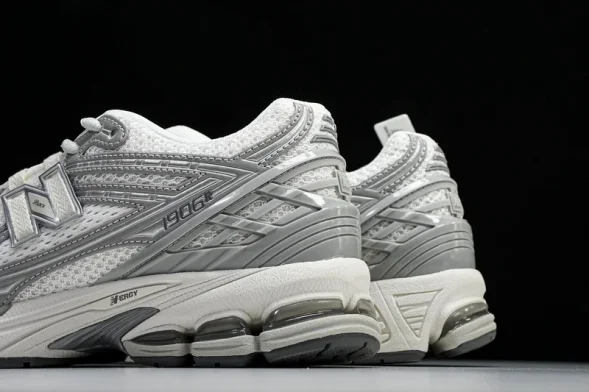 New Balance 1906 M1906RJM  