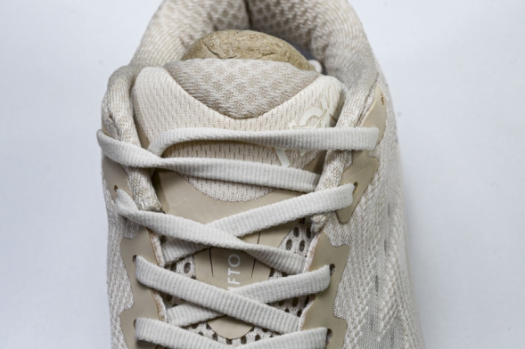 Hoka Clifton 9 1127896 SSEG 