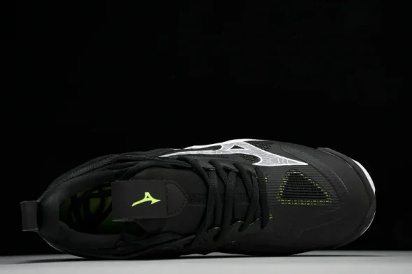 Mizuno Wave Momentum V1GA231252 
