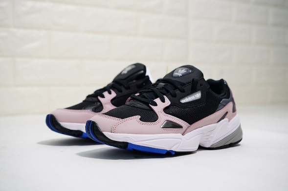 Adidas Originals Falcon W B28126  