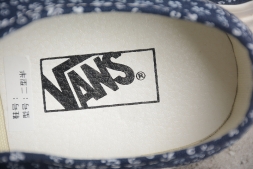 Vans Authentic VN0A7Q5CNVY