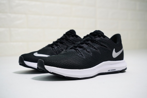 Nike Quest AA7403-001 