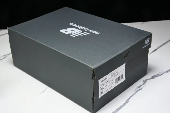New Balance 9060 U9060EEP 