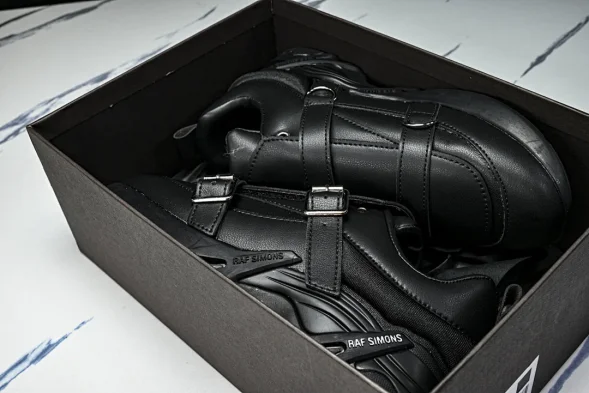 Raf Simons Cylon-21 Antei HR740004L 