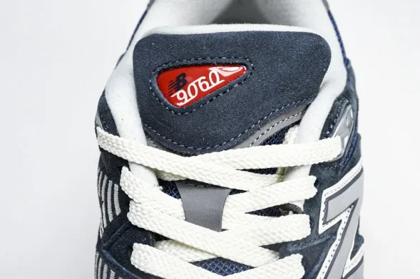 New Balance 9060 U9060ECB 