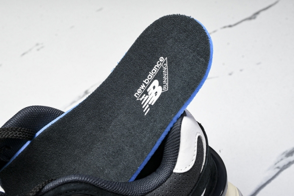 New Balance 9060 U9060AAA 