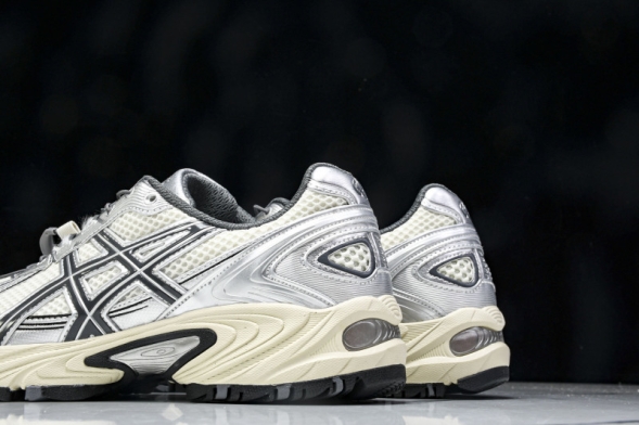 Asics Gel-Kahana TR V4 1203A497-200 