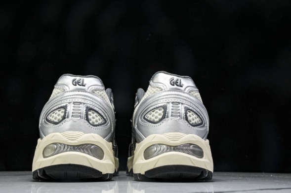 Asics Gel-Kahana TR V4 1203A497-200 