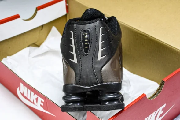 Nike Shox R4 AR3565-007 