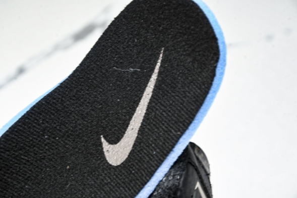 Nike Shox R4 AR3565-007 