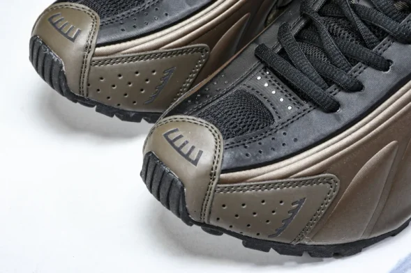 Nike Shox R4 AR3565-007 