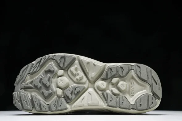 Hoka Hopara 2 1147650 BYT 