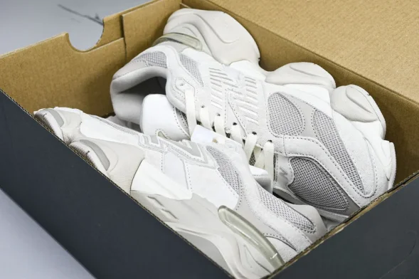 New Balance 9060 U9060MM 