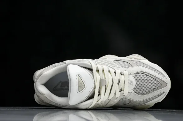 New Balance 9060 U9060MM 
