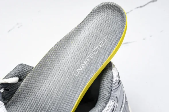Asics Gel-Kayano 14 1201A457-101 