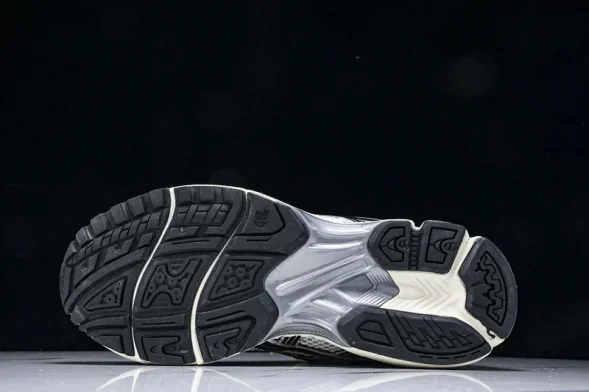 Asics Gel-Kayano 14 1201A457-101 