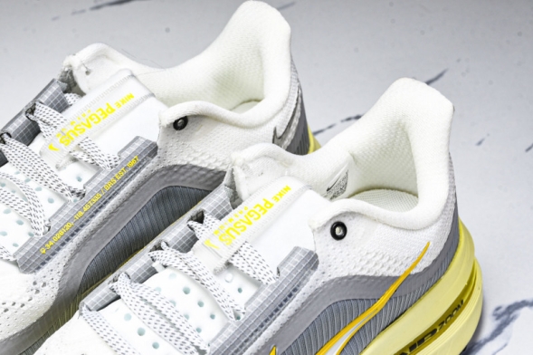 Nike Air Zoom Pegasus Premium HQ2592-010 