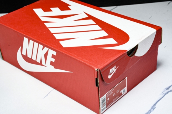 Nike Shox R4 CW2626 004 