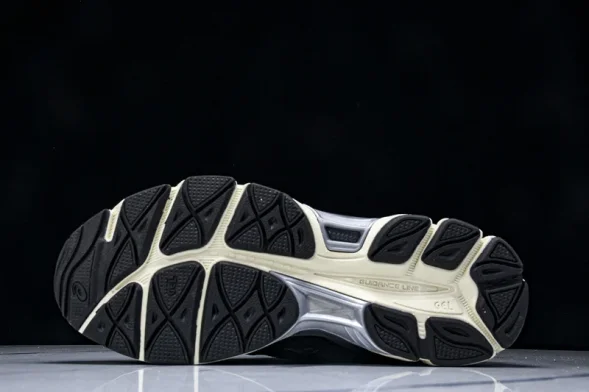 Asics Gel-NYC 1203A739-001 