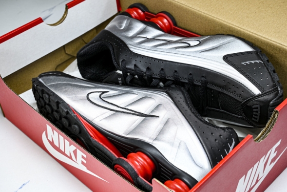 Nike Shox R4 AR3565-011 