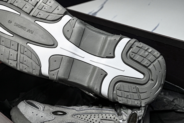 Raf Simons Cylon-21 HR740003L 