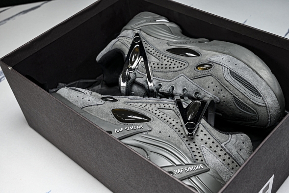 Raf Simons Cylon-21 HR740003L 