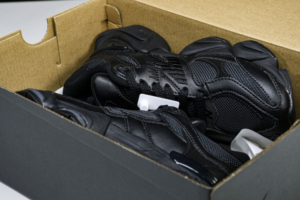 New Balance 9060 U9060NR 