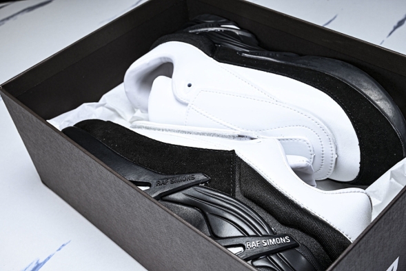 Raf Simons Cylon-21 Antei HR740001S29 