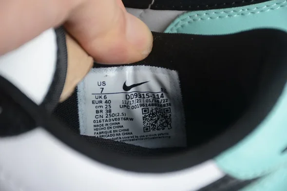 Nike Air Jordan 1 low DD9315-114 
