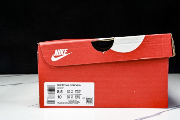 Nike Air Zoom Pegasus Premium HQ2592-006 