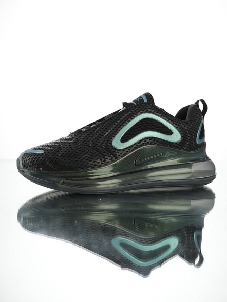 Nike Air Max 720  