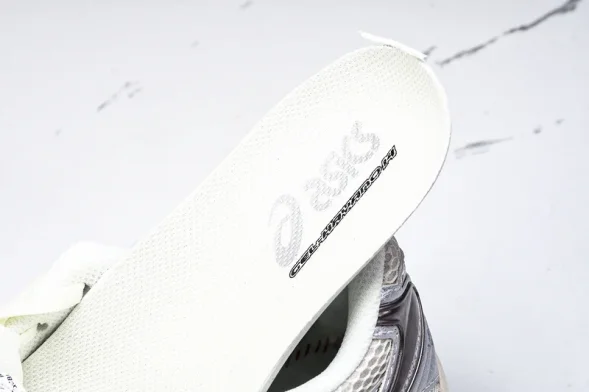 Asics Gel-Kayano 14 1201A019-108 
