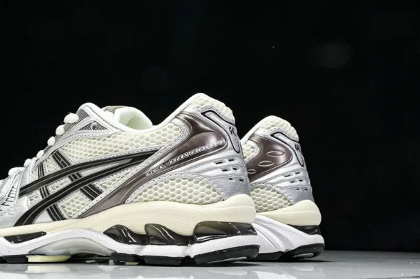 Asics Gel-Kayano 14 1201A019-108 