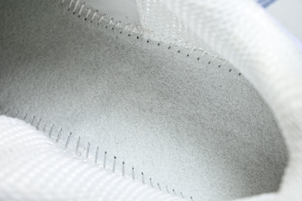 Nike Shox R4 AR3565-101 