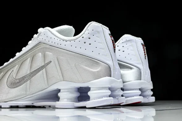 Nike Shox R4 AR3565-101 