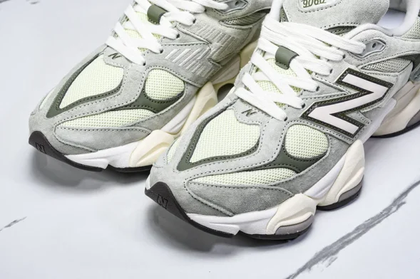 New Balance 9060 U9060EEC 