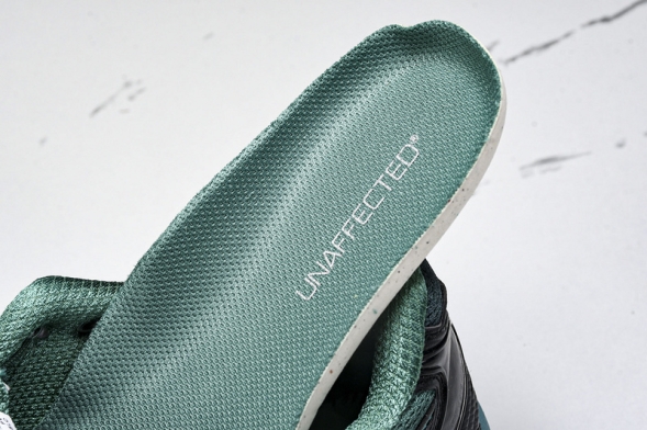 Asics Gel-Kayano 14 1201A922-300 