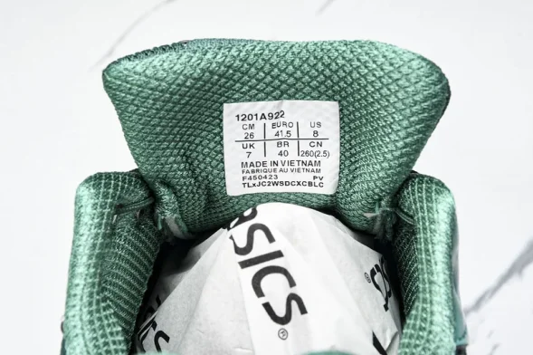 Asics Gel-Kayano 14 1201A922-300 