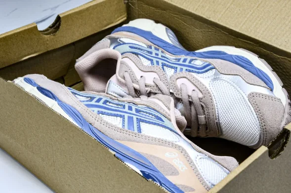 Asics Gel-NYC 1202A429-104 