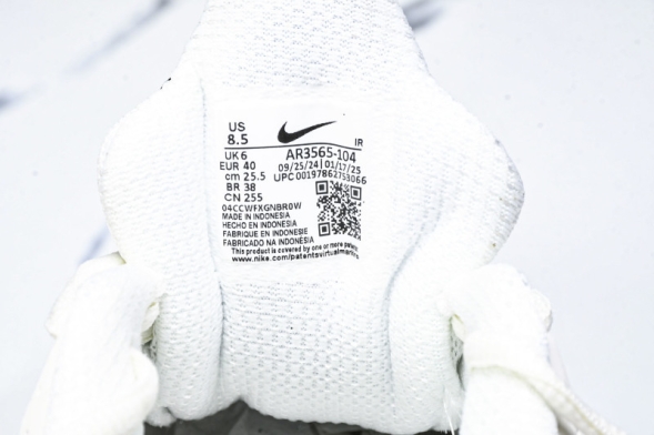 Nike Shox R4 AR3565-104 