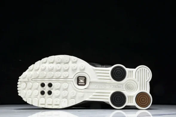 Nike Shox R4 AR3565-104 