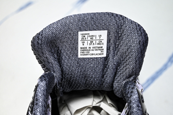 Asics Gel-Kayano 12.1 x Ronnie Fieg 1203A930-020 