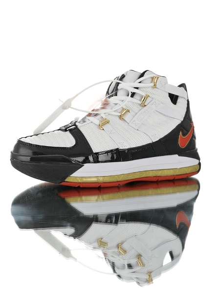 Nike LeBron 3  