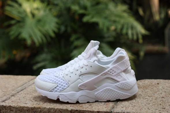 Nike Air Huarache LE 