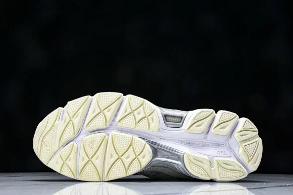 Asics Gel-NYC 1201A789-105 