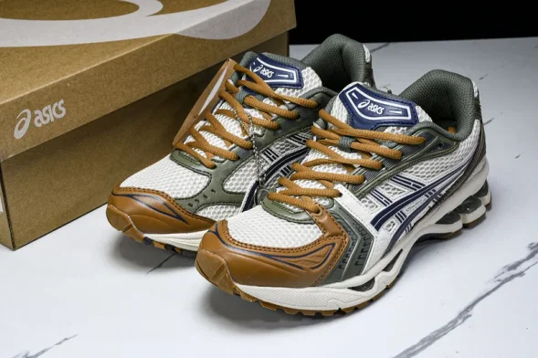 Asics Gel-Kayano 14 1201A019-250 