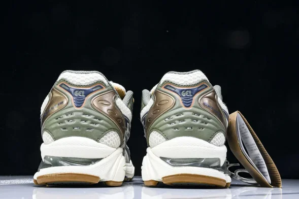 Asics Gel-Kayano 14 1201A019-250 
